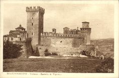 VINTAGE POSTCARD Salsomaggiore Dintorni castello di Vigoleno
