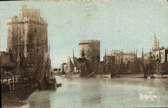 VINTAGE POSTCARD La Rochelle Left the Port Boats