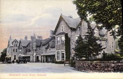 VINTAGE POSTCARD Invercauld Arms Braemar Hotel