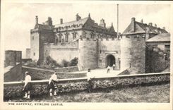 VINTAGE POSTCARD The Gateway Stirling Castle