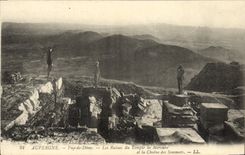 CPA Auvergne Puy De Dome Les Ruines Du Temple De Mercure et la chaine des sommets