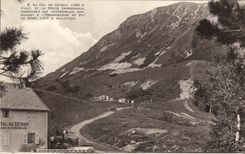 CPA Le Col De Ceyssat Et La Route Carrossable (bonne animation)