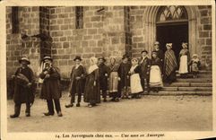 VINTAGE POSTCARD Auvergnats On their premises a Wedding In Auvergne Folklore