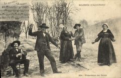 CPA Bourree D'Auvergne Presentation Des Dames Folklore