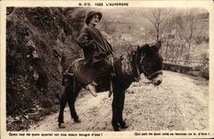 CPA L'Auvergne Quau Sap De Quen Quartel Vel Vira Moun Bougre d'Ase Ane 
