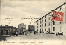 CPA Constantine La Caserne des Tirailleurs Militaria Zouaves