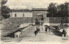 VINTAGE POSTCARD Tebessa Carries Abrras Souk