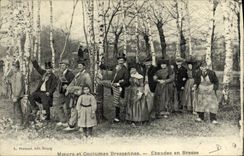 CPA Moeurs Et Coutumes Bressannes Ebaudes En Bresse Folklore Accordeon 