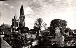 MODERN CARD Senlis Ruins Of the Old Castle And the Cathedral