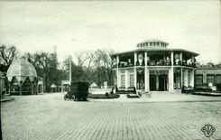 VINTAGE POSTCARD Esplanade Of the Paris Invalids