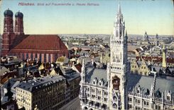 VINTAGE POSTCARD Munchen Blivck Auf Frauenkirche U Neues Rathaus