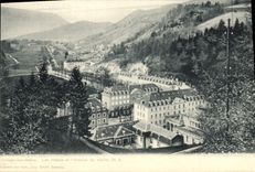 CPA Uriage les Bains Les hotels et l'avenue de Vizille