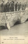 CPA Paris Jardin des Plantes Crue De La Seine L'ours blanc conte ses peines