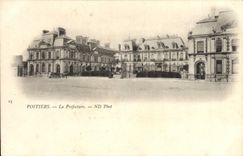 CPA Poitiers La Prefecture