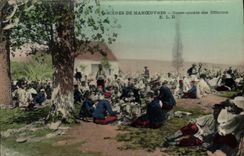 CPA Scenes De Manoeuvres Casse croute des Officiers Militaria 