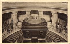 CPA Paris Le Tombeau De Napoleon 1er Aux Invalides