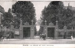 CPA Paris La Grille Du Parc Monceau