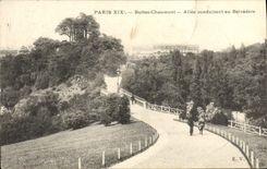 CPA Paris Buttes Chaumont Allee Conduisant Au Belvedere