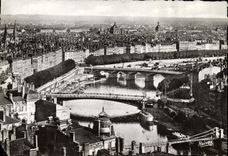 CPM Lyon Perspective Des Ponts Sur La