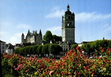 CPM Les Merveilles Du Val De Loire Loches Perspective De La Tour Saint Antoine