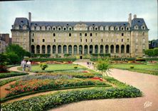 CPM Rennes Le Palais Saint Georges et les Jardins