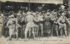 CPA Les Fetes de la Victoire 14 Juillet 1919 Service d'ordre difficile Militaria 