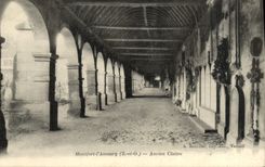 CPA Montfort l'Amaury Ancien cloitre