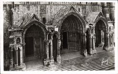 POSTAL MODERNA Chartres la puerta norteña de la catedral