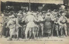 CPA Les Fetes De La Victoire 14 Juillet 1919 Service d'ordre difficile Militaria 