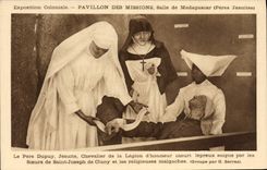 CPA Paris Exposition Coloniale Pavillon Des Missions Salle de Madagascar Pere Dupuy
