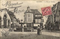 CPA Auxerre La Place Des Fontaines