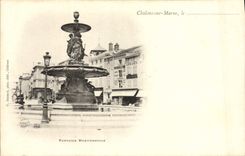 VINTAGE POSTCARD Trawl-nets On the Marne the Monumental Fountain