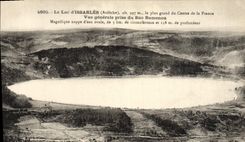 VINTAGE POSTCARD the Largest Issarles Lake Of the Center Of France View Taken Of Juice Ramenou
