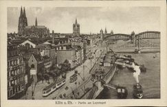 VINTAGE POSTCARD Koln has Rh Left Am Leystapel Bateaux