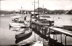 CPM Porquerolles Un Coin du Port Bateaux 