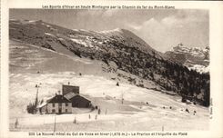 POSTAL de la VENDIMIA el nuevo hotel del collar de Voza en el invierno Prarion y de la aguja de la batea