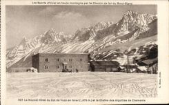Deportes de invierno de la POSTAL de la VENDIMIA montana por el ferrocarril de Mont Blanc el nuevo hotel del collar de Voza
