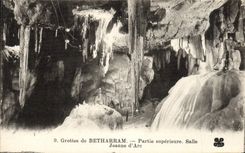 VINTAGE POSTCARD Caves of Betharram Upper part Jeanne Room of arc