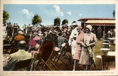 La POSTAL Deauville de la VENDIMIA la playa florecida sube a la barra del Sun