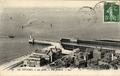 CPA Le Treport Les Jetees Vue Generale 