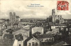 VINTAGE POSTCARD Toul illustrates the two churches View