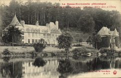 VINTAGE POSTCARD Nacquemille the Castle and the pond