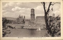CPA Marseille La cathedrale et le Fort Saint Jean