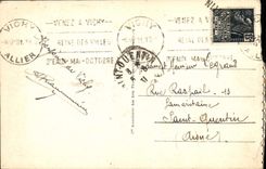 VINTAGE POSTCARD Vichy the Casino Children