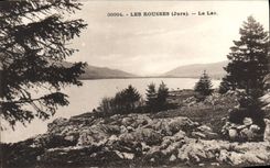 VINTAGE POSTCARD Russet-red the Lake