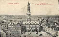 CPA Souvenir d'Arras L'Hotel De Ville Vue Prise De l'Eglise St Jean Baptiste