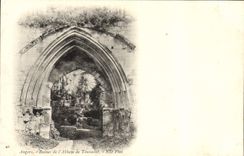 CPA Angers Ruines de l'abbaye de Toussaint