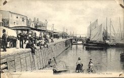 VINTAGE POSTCARD Folkestone