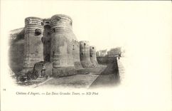 La POSTAL de la VENDIMIA encoleriza torres grandes del castillo dos