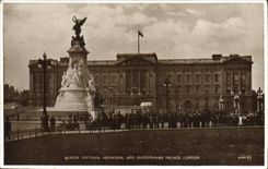 Hotel luxe del monumento y de Buckingham Londres de de la reina Victoria de la POSTAL de la VENDIMIA